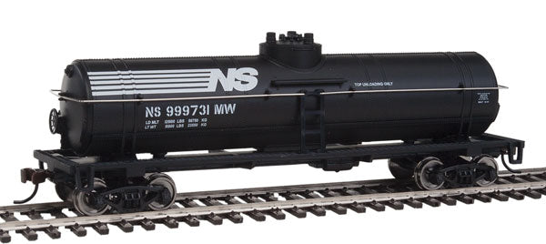 Tank Car - Ready to Run -- Norfolk Southern (black, white)