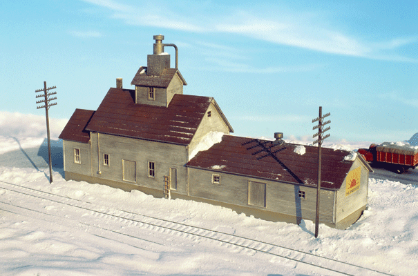 Walthers Sunrise Feed Mill (933-3239)