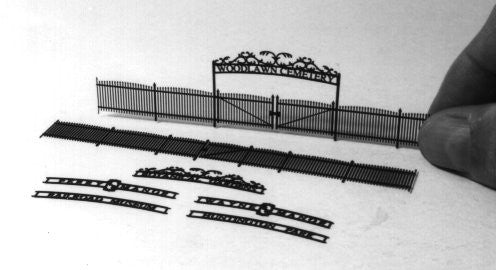 N-Spike tipped Wrought Iron Fence (301-16030)