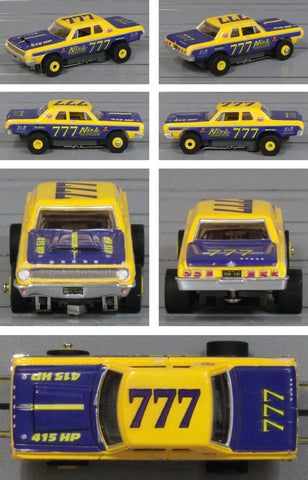 Auto World SC423 Thunder Road 1964 Dodge 300 Yellow/Purple #777 #3A