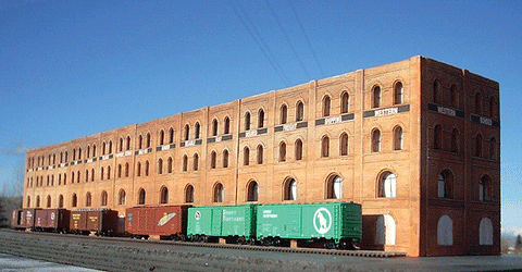 Downtown Deco Shipping Warehouse Flat - Kit N Scale    (244-2010)