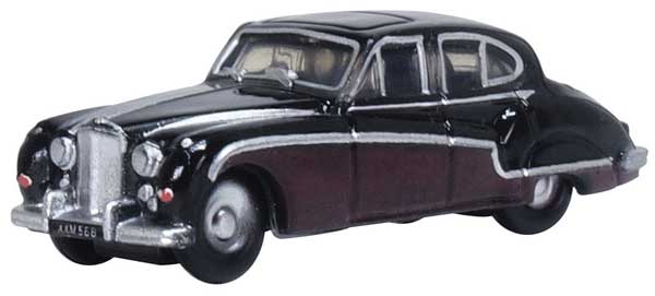 Oxford 1959 - 1961 Jaguar MkVIII-IX - Black, Imperial Maroon (553-NJAG9004)