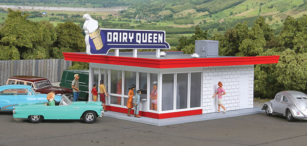 Walthers Vintage Dairy Queen(R)   (933-3484)