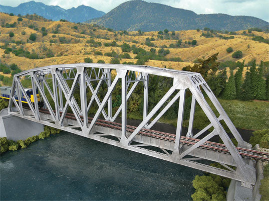 Walthers Arched Pratt Truss Railroad Bridge -- Single-Track - Kit - 23 x 3 1/6  x 5-1/4" 58.4 x 7.8 x 13.3cm   (933-4521)