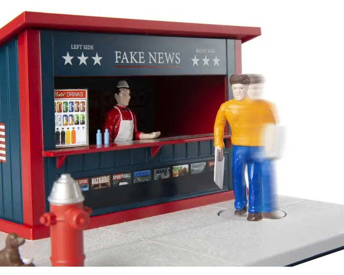 Lionel O Pep FAKE NEWS STAND    (LNL2029240)