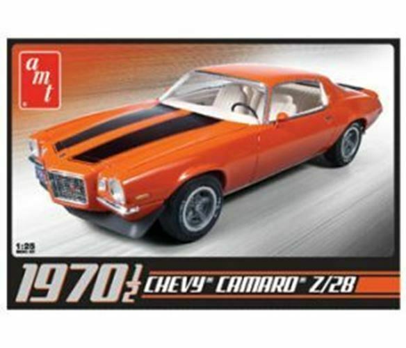 AMT Camaro Z28 1970-1/2 1/25 Scale Model Kit    (AMT635L/12)