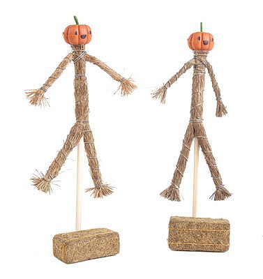 JTT 3 inch Scarecrows with hay bales (2) (JTT95723)