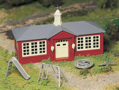Bachmann SCHOOLHOUSE WITH PLAYGROUND EQUIPMENT  (BAC45611)